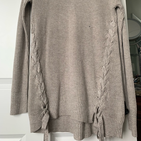 American Eagle Scoop Neck Sweater - Picture 2 of 4